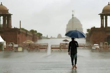 moving during delhi monsoon